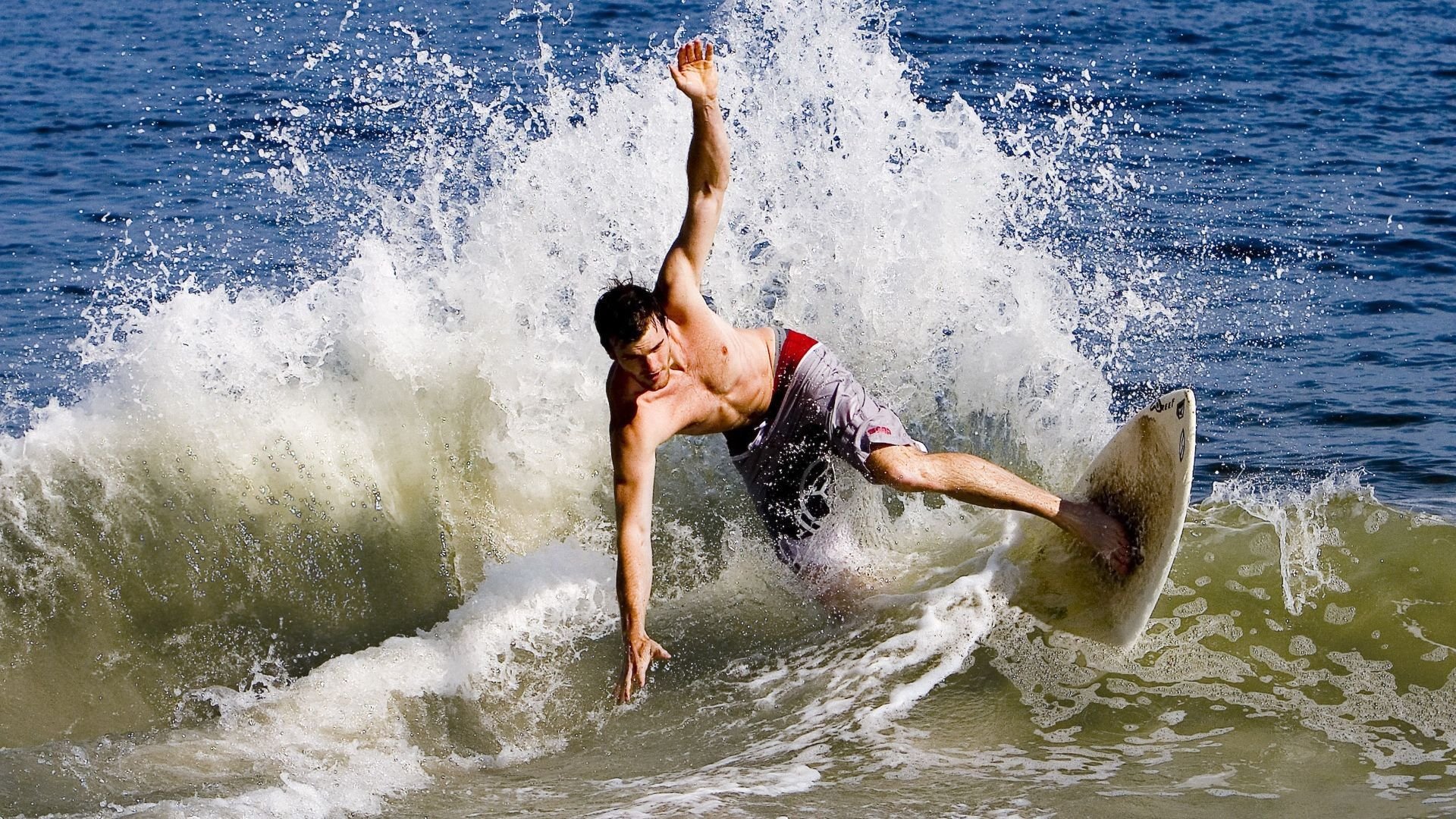 NBA季后赛第一轮精彩纷呈，nba季后赛首轮录像回放